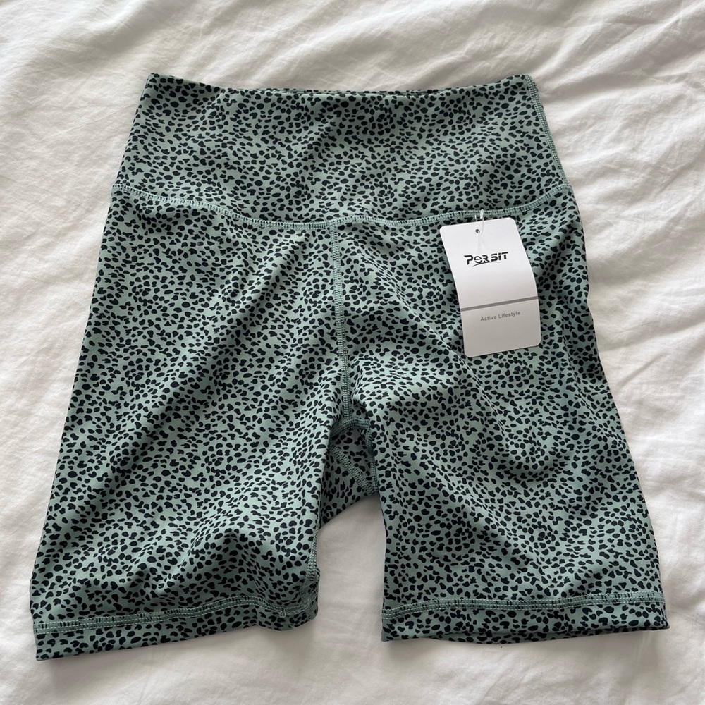 PERSIT XS Women’s High Waisted Workout Biker Shorts with pocket - new with tags